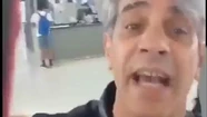 Los actores fueron increpados por un grupo de argentinos que los cruzaron en un aeropuerto.
