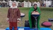 El actor se presenta "a la gorra" en la porteña Plaza Francia. 
