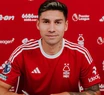 Gonzalo Montiel fue presentado en el Nottingham Forest