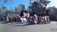 Una de las postales que dejó la protesta en Mar del Plata. Fotos: 0223.