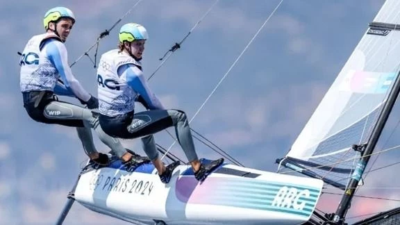 Buena jornada para los argentinos de Vela en París