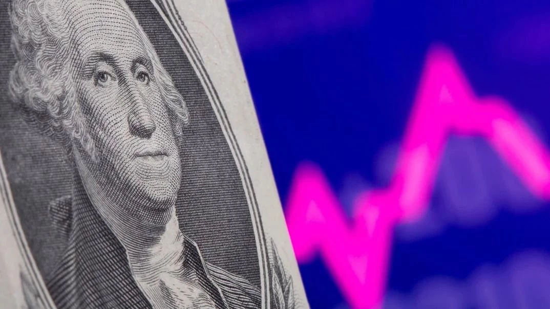 Tras el anuncio del Bcra, a cuánto cerró el dólar este lunes 15 de diciembre