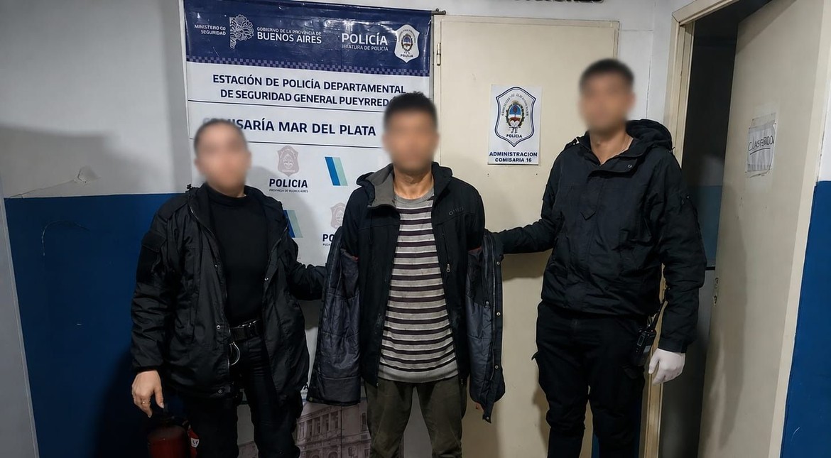Rompió una ventana, una persiana y lo atraparon antes de robar