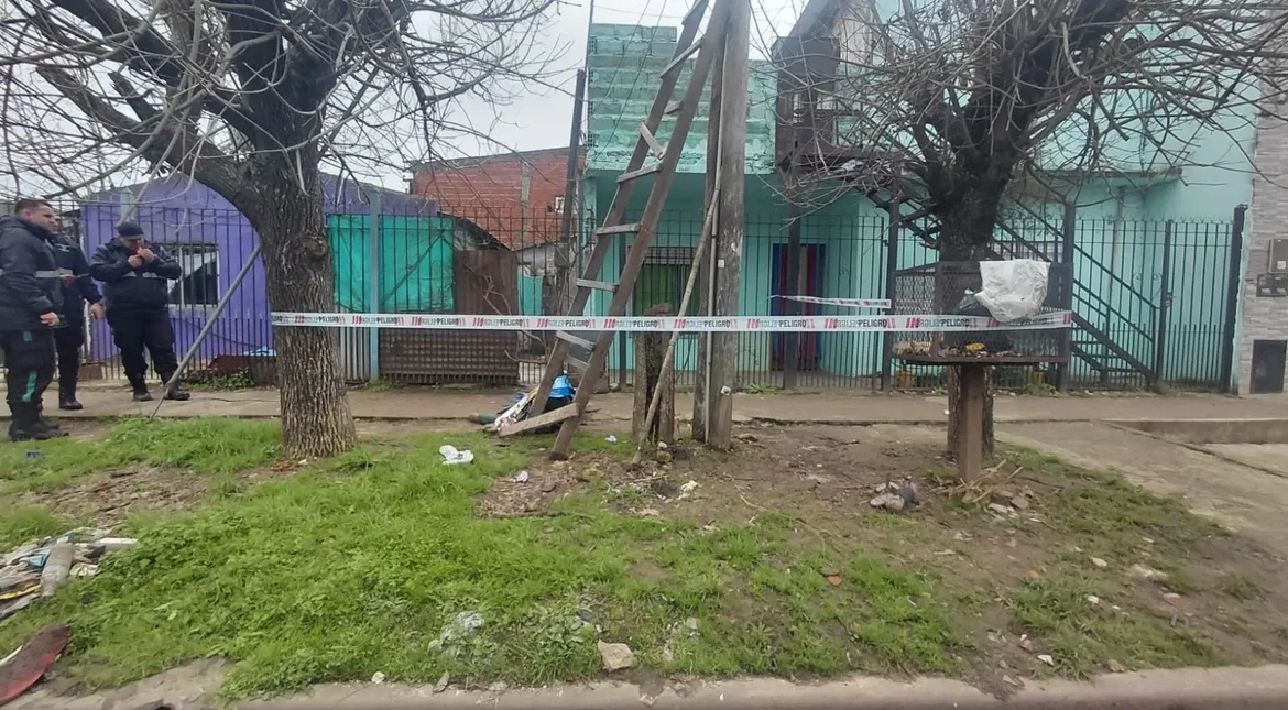 Horror: trataba de conectar la luz y murió electrocutado