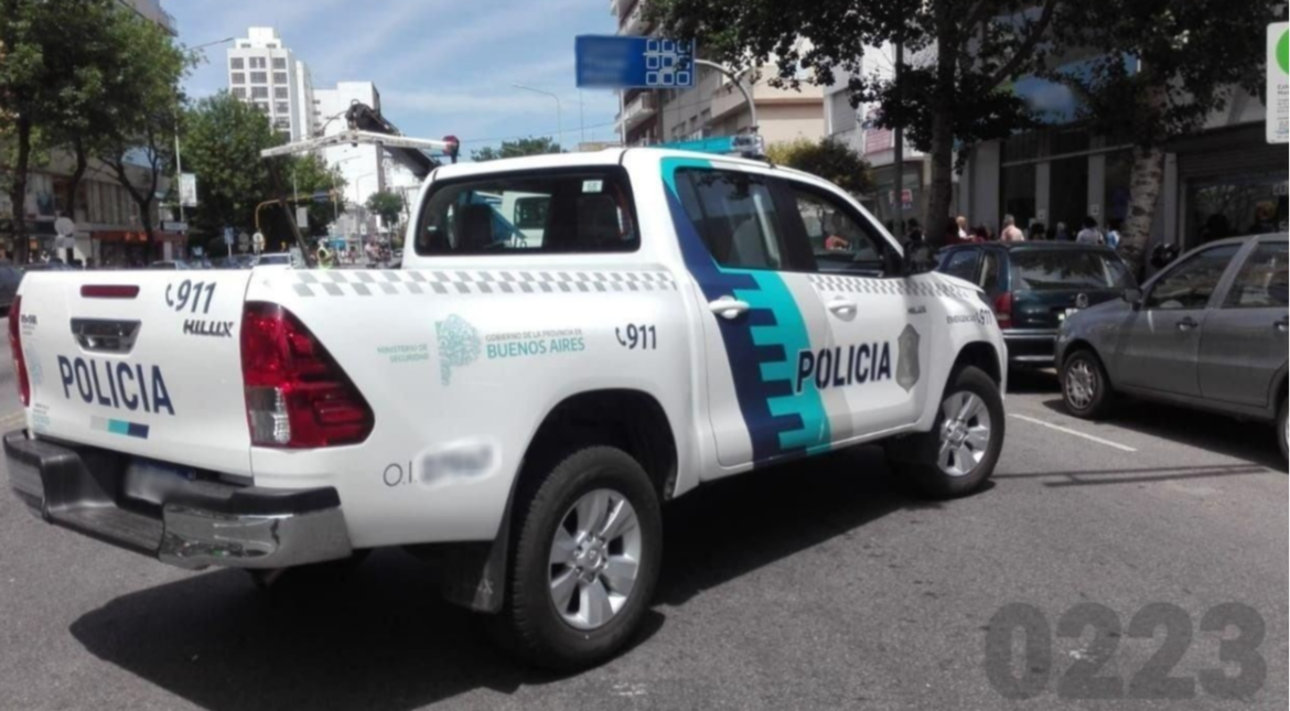 Tiene 24 años, es docente y usaba un perfil falso para contactar a sus propias alumnas: está detenido por grooming