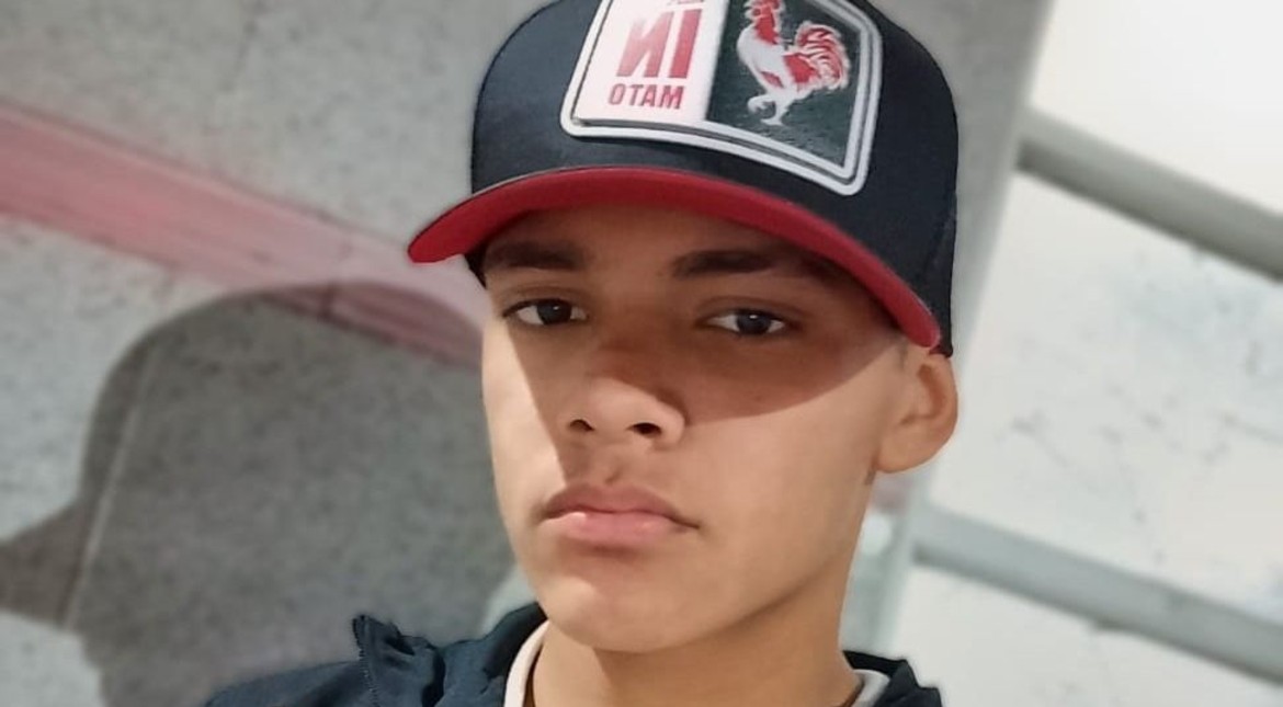 Salió de su casa para ir a la escuela y nunca regresó: buscan a un adolescente de 15 años