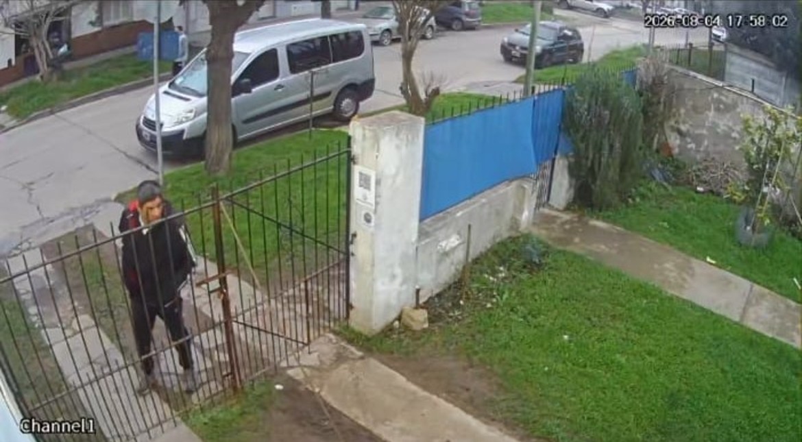 Video: se metió a una casa para robar pero la reacción del dueño lo sorprendió