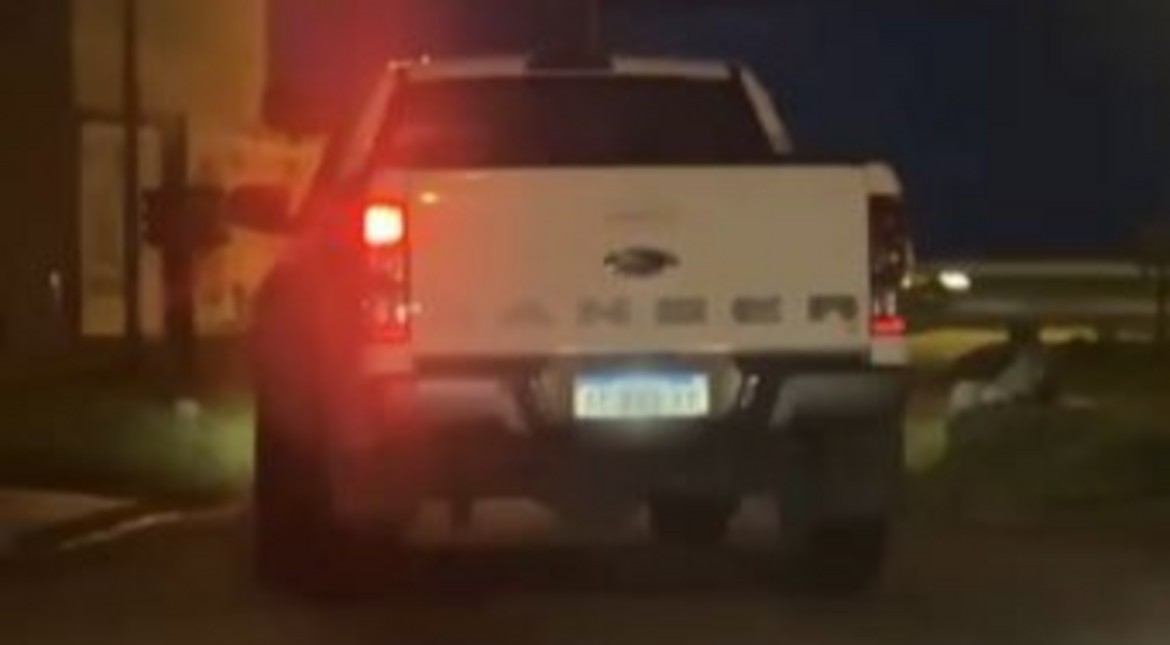 Un peligro: escrachan al conductor de una camioneta que manejaba en forma temeraria cerca de la costa