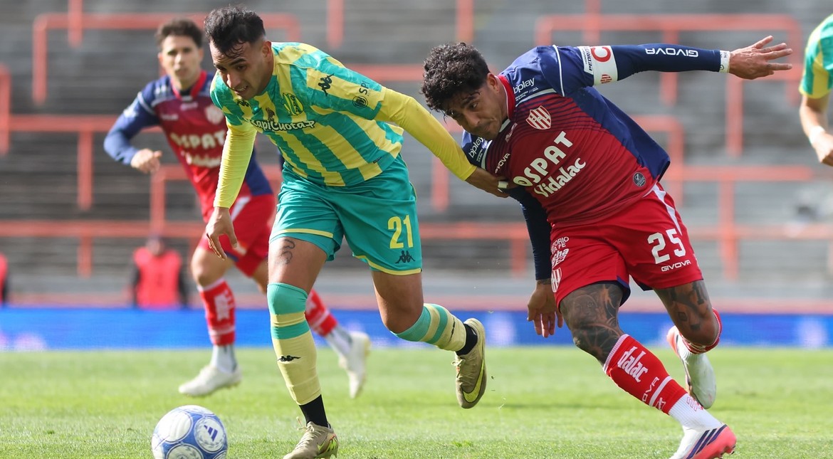 Aldosivi no pudo sostener lo del primer tiempo y se quedó sin nada en el Minella