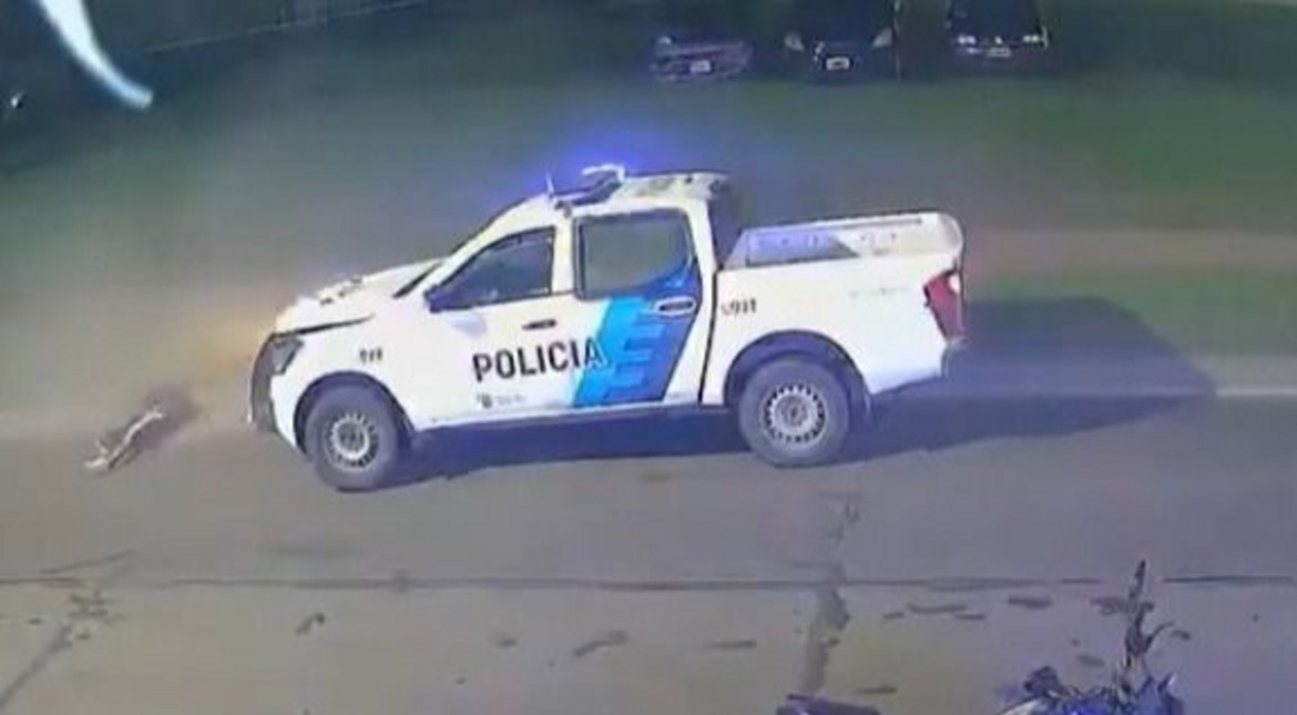 Un patrullero atropelló a un peatón: se encuentra internado en grave estado