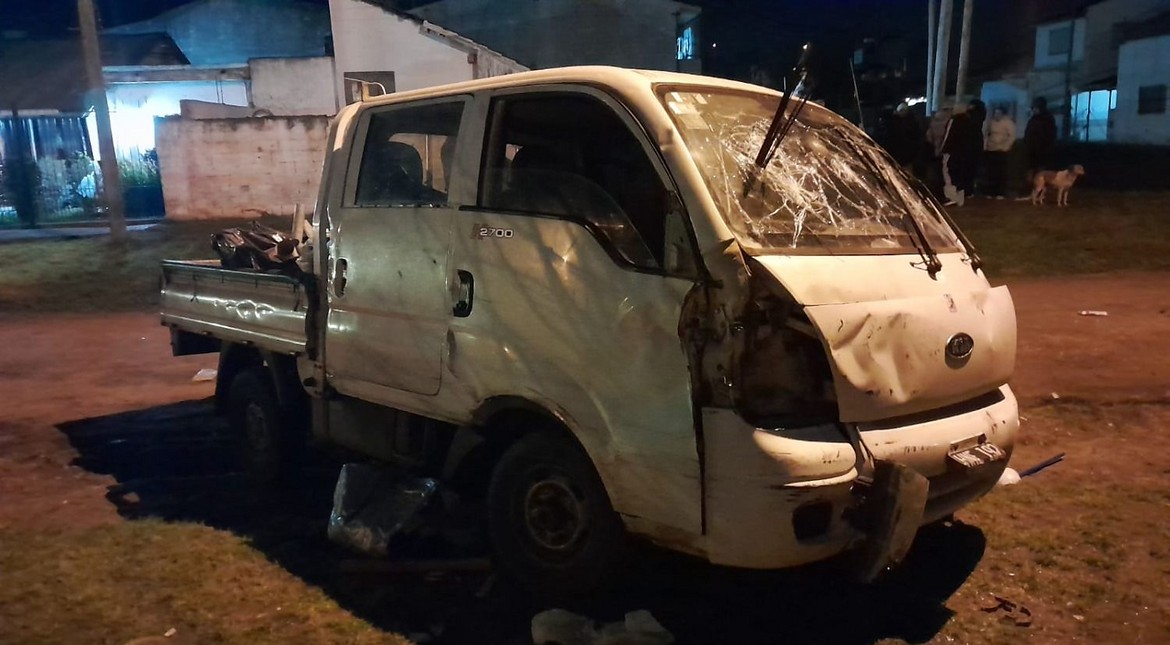 Minuto salvaje: pelea, una camioneta robada, atropellados y un apuñalado