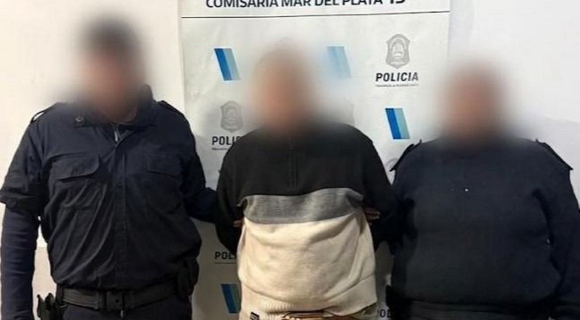 Golpeó a la pareja e intentó que no pudiera avisar a la policía