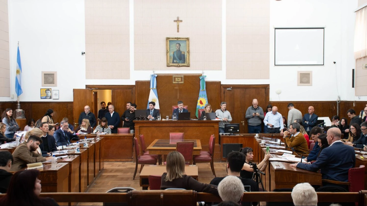 El Concejo Deliberante aprobó la ordenanza con el voto positivo de los 24 concejales.