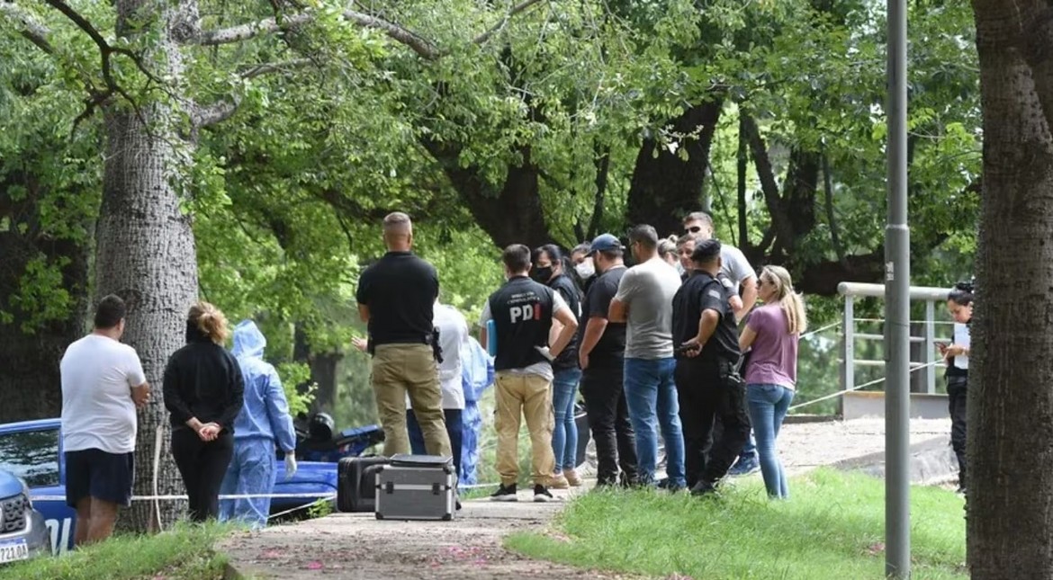 Macabro crimen: asesinó a su pareja, lo descuartizó y tiró los restos en una plaza