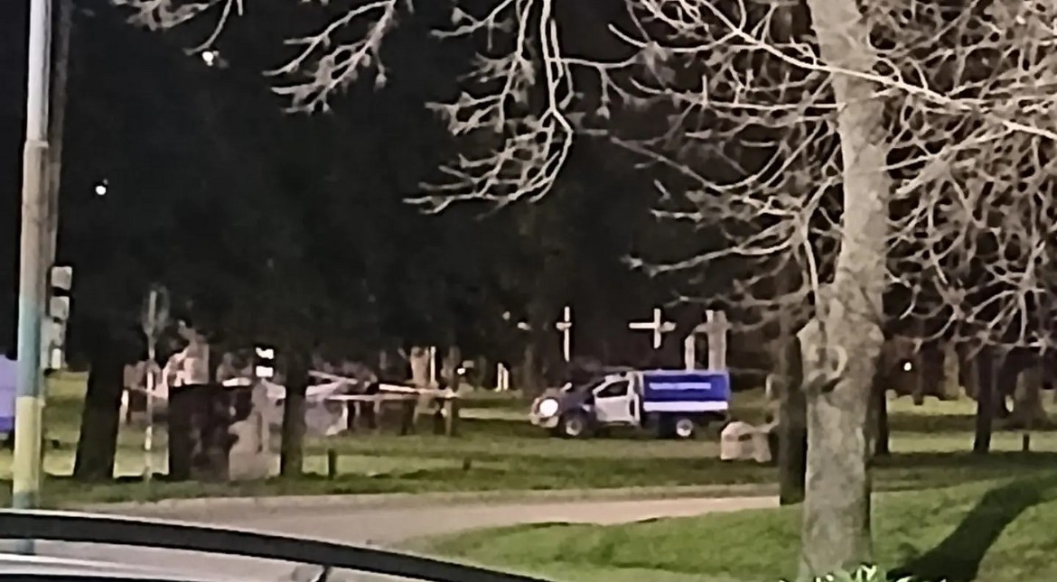 Investigan la muerte de un hombre que cayó desde una antena en el parque Primavesi