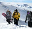 Jugarse la vida en la montaña: la travesía de profesionales de la nieve