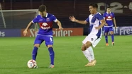 Alvarado se equivocó una vez (el línea también) y le costó tres puntos