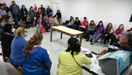 A la reunión en el Caps asistieron trabajadores del espacio, vecinos y representantes de instituciones del barrio. Foto: Prensa FdT.