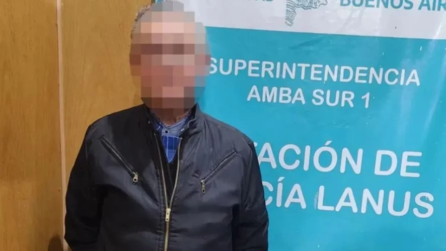 Un kinesiólogo abusó de una mujer de 85 años con Alzehimer y fue descubierto a través de las cámaras de la casa