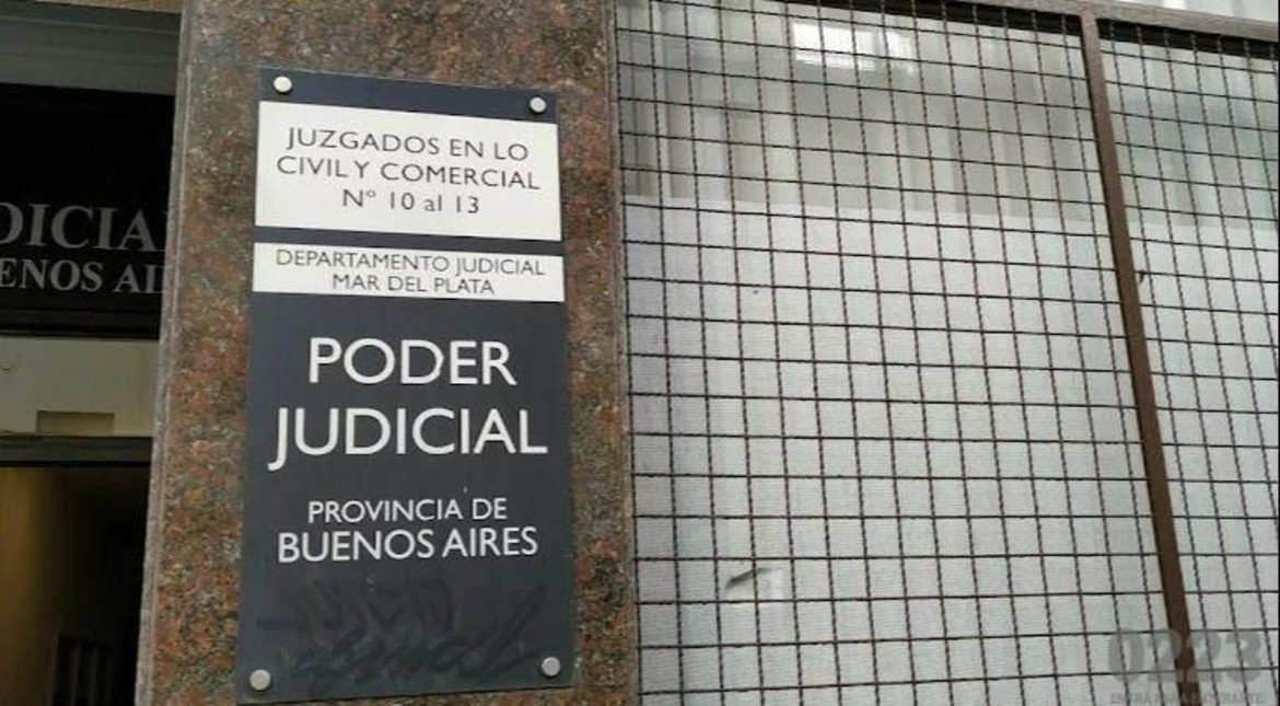 Reclamó por cobro excesivo del celular, le dieron de baja la línea y terminó en el Veraz: diez años después le dieron la razón