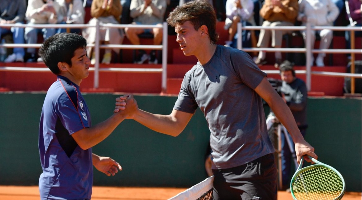 Joaquín Aguilar Cardozo se congragó campeón del M15 del club Náutico