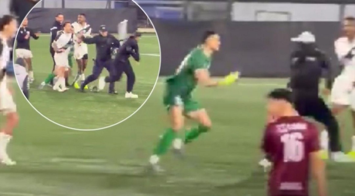 Escándalo en Uruguay: hinchas de Danubio invadieron la cancha y el arquero terminó a las piñas
