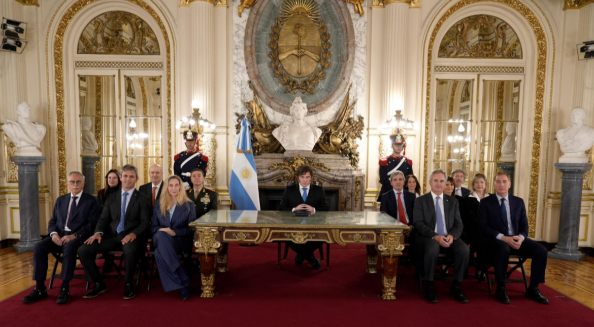 Milei anunció la construcción de una base naval en Tierra del Fuego y sanciones a empresas que exploren petróleo en Malvinas