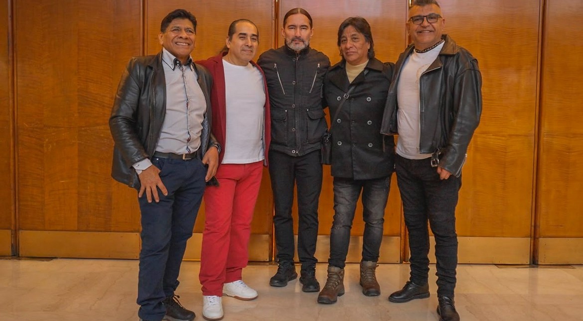 A 30 años de "Boquita de Caramelo", Daniel Agostini vuelve a reunirse con el Grupo Sombras