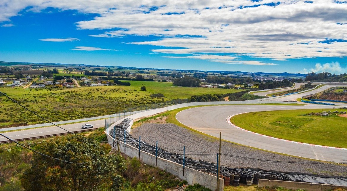 Después de 11 años, el autódromo Juan Manuel Fangio vuelve a rugir: últimas semanas para la reinauguración