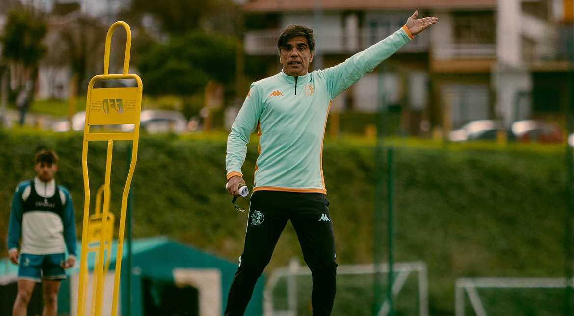 Sanguinetti dirigió la primera práctica en Aldosivi y definió los convocados
