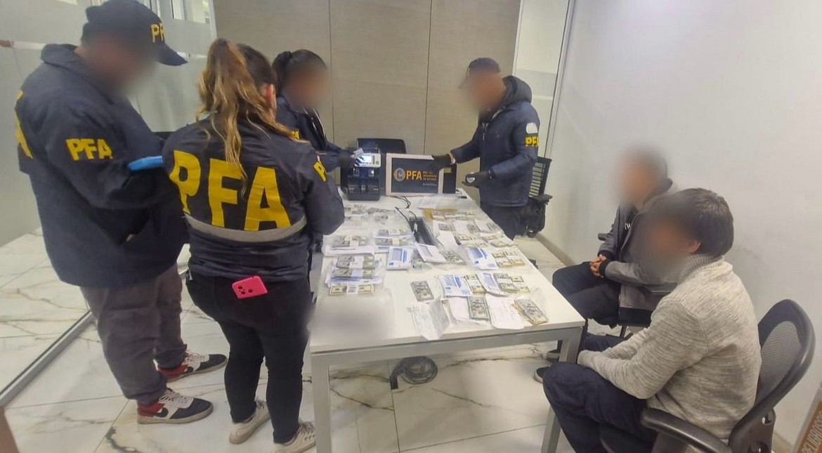 Allanamiento en Mar del Plata por presunta corrupción en un astillero: incautaron más de 367 mil dólares