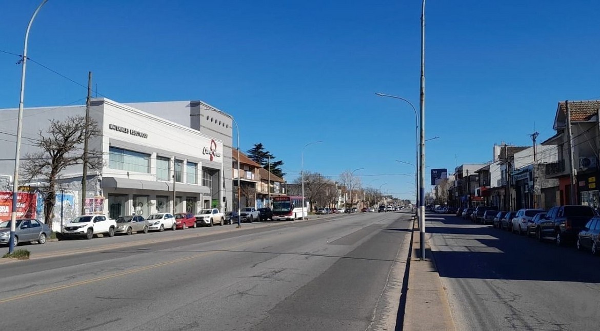 “Todos los días trabajamos con miedo”: comerciantes denuncian una ola de inseguridad en avenida Luro y Alió