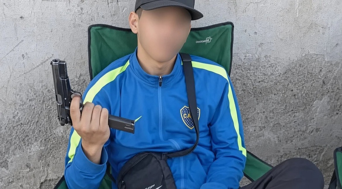 Mató por plata, está preso por homicidio y apareció en un streaming: "Tengo el plomo ahí"