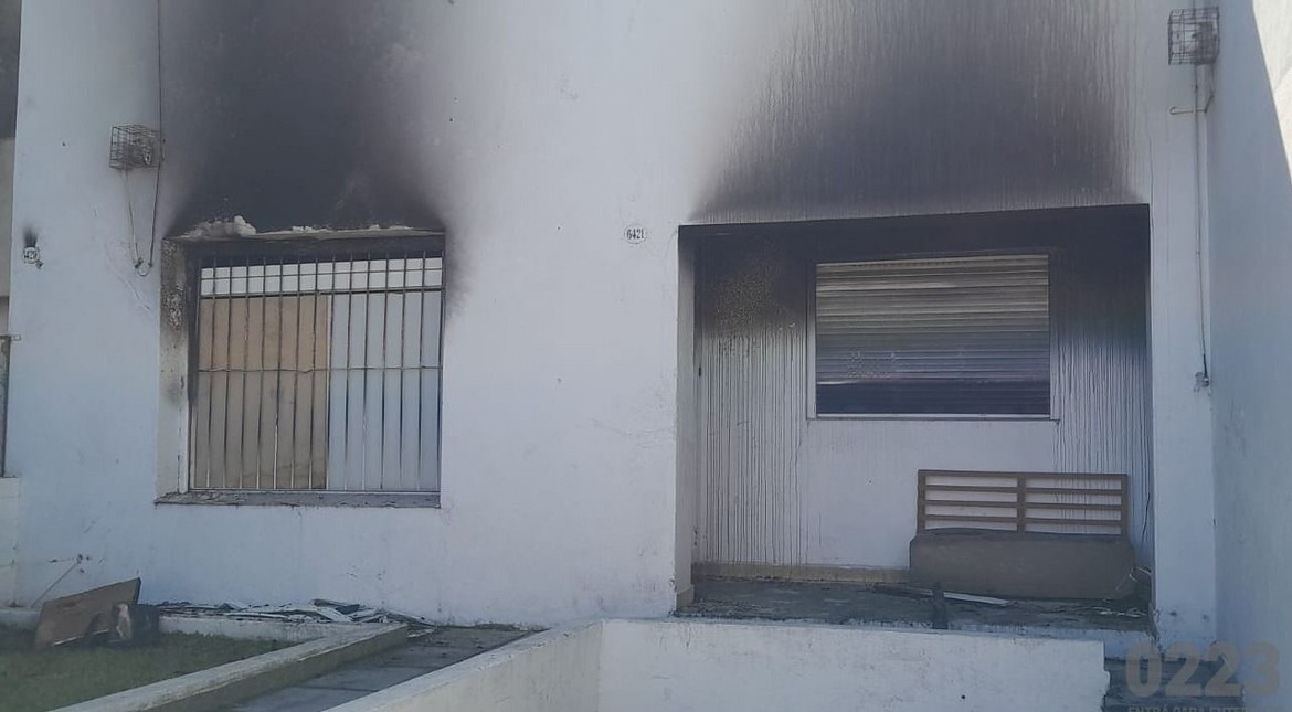 Una familia perdió todo tras un incendio en su casa : "Solo alcanzamos a salir"