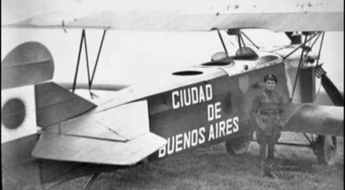 Pedro "el Gato" Zanni y el primer correo aéreo: el día que los diarios porteños llegaron en horas a Mar del Plata