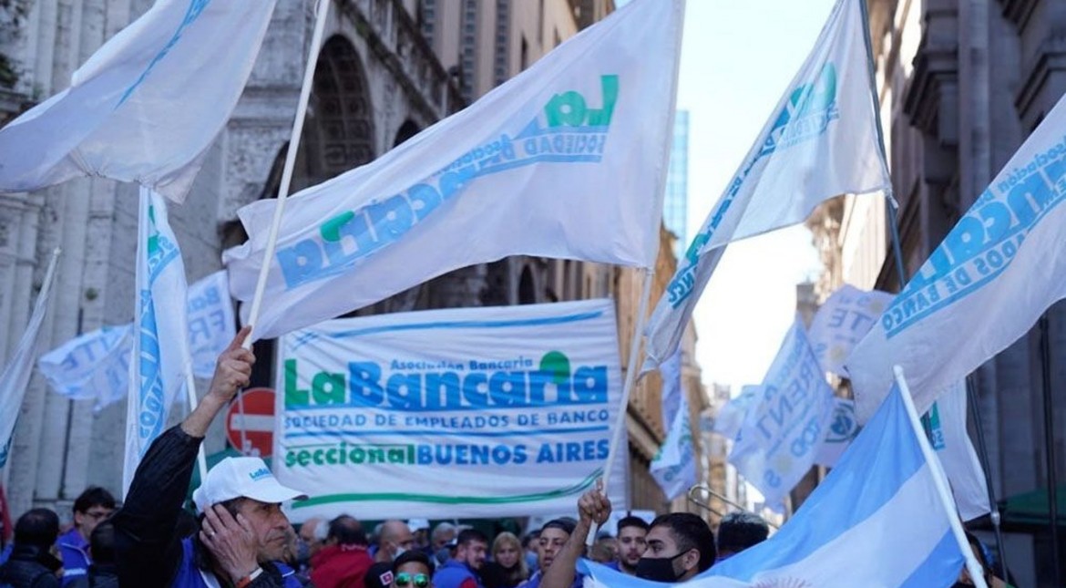 Cuánto pasará a cobrar un bancario tras el más reciente aumento
