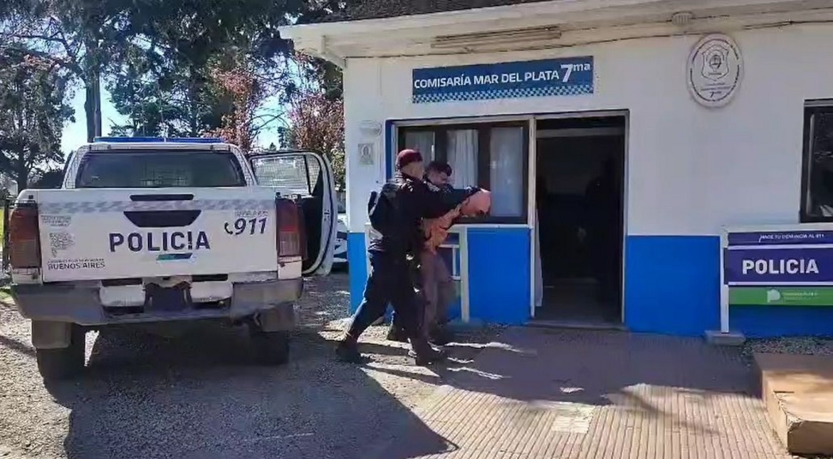 Tenía pedido de captura y lo detuvieron cuando cruzaba la calle