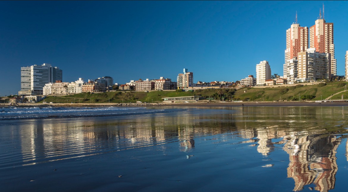 Cómo lograr el "espejo gigante" en Mar del Plata que casi nadie sabe fotografiar