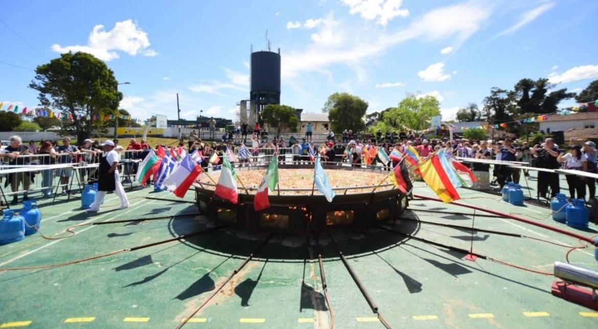 Adiós a la paella: la crisis deja a una de las grandes fiestas de Villa Gesell sin su tradición gastronómica