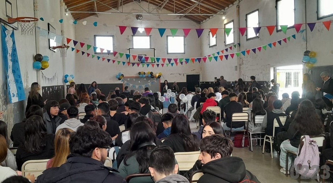 Una secundaria marplatense ahora se llama “Abuelas de Plaza de Mayo”