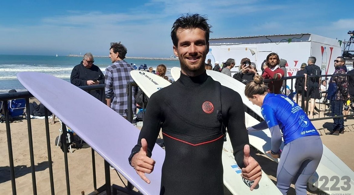 Surfiel Gil brilló en Playa Grande en el arranque del surf y está en la semifinal
