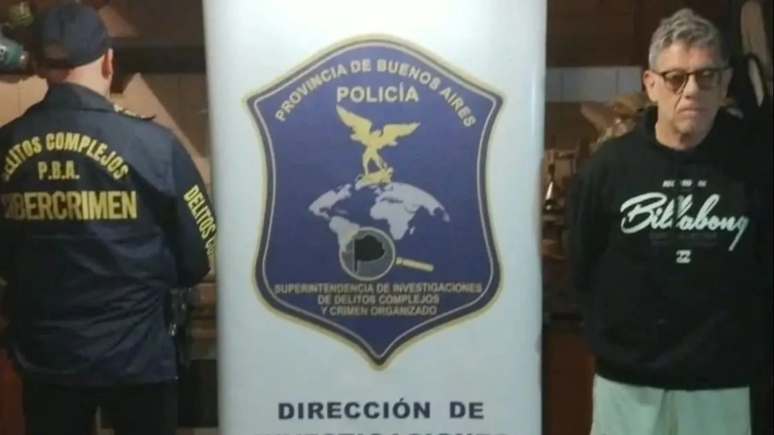 Así fue la detención del entrenador de hockey acusado de abusar de sus jugadoras