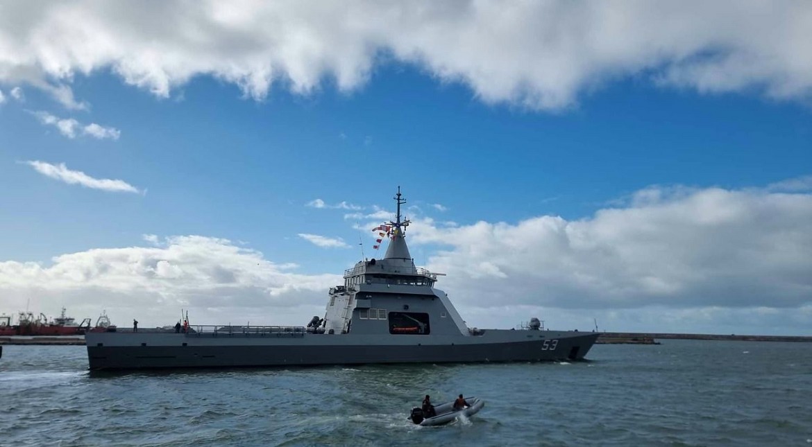 La Armada se sumó a la búsqueda de los dos kayakistas desaparecidos en Santa Teresita
