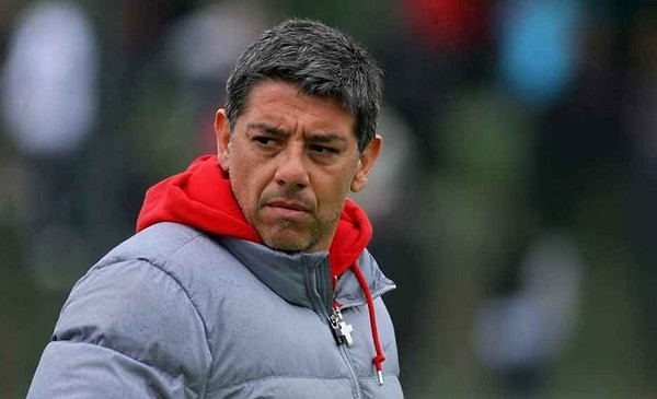 Hockey coach Horacio Asensio faces defense bid for release - News Directory 3