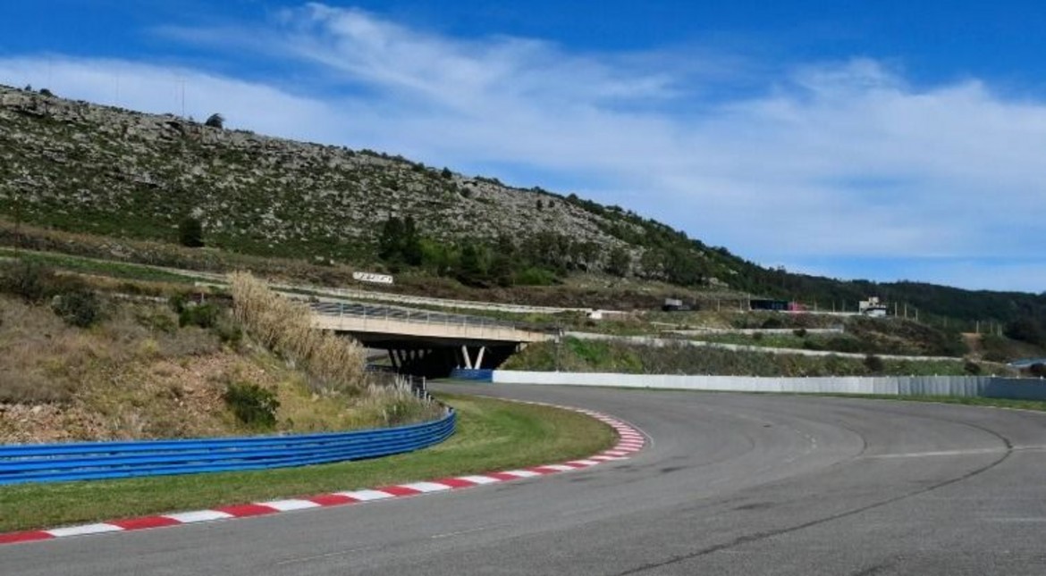 La historia vuelve a ponerse en marcha en Balcarce: el autódromo Juan Manuel Fangio recibe nuevamente al automovilimo nacional