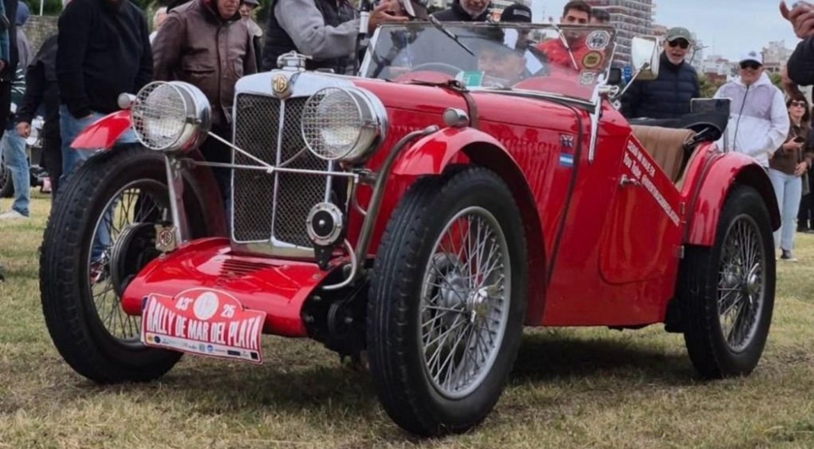 Mar del Plata se prepara para una gran exhibición de autos clásicos por los 100 años de la Base Naval