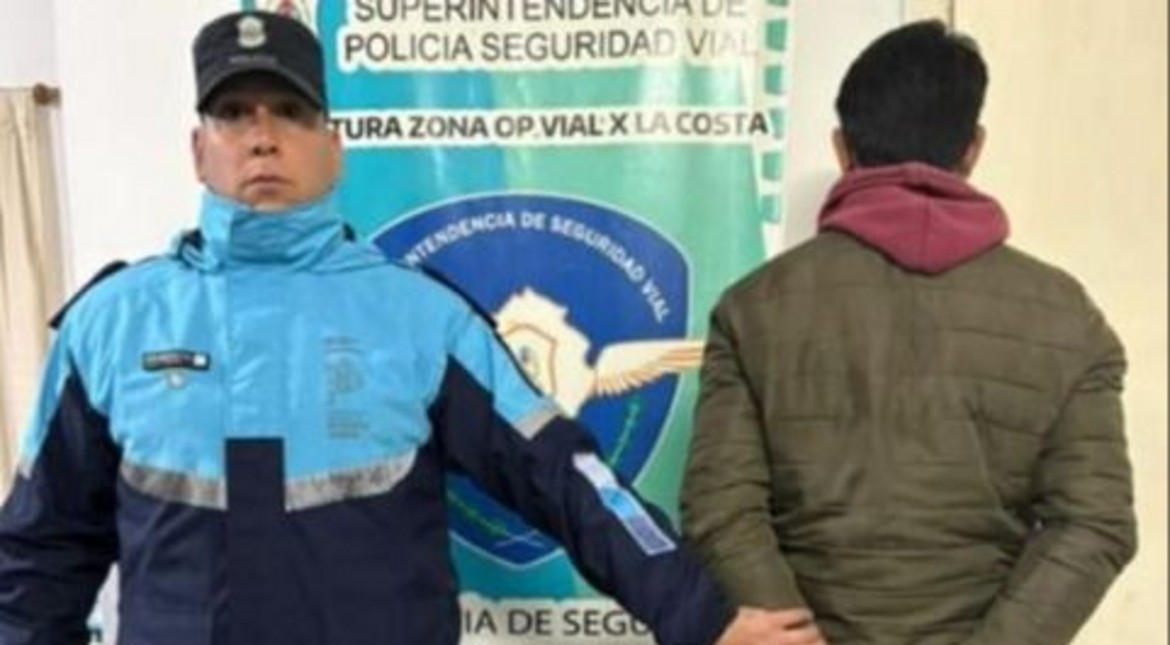 Circulaba por ruta 11 con una moto que tenía pedido de búsqueda por robo