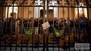La Iglesia dice que el domingo “padeció un verdadero acto de barbarie”
