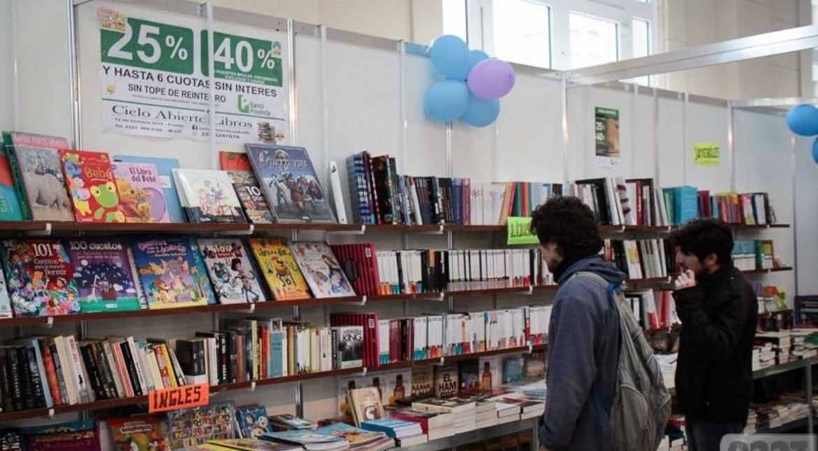 La Feria del Libro llega con escritores, charlas y talleres: cuándo y dónde será