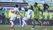 Aldosivi se hizo fuerte desde la defensa, festejó ante Independiente y cortó la mala racha 